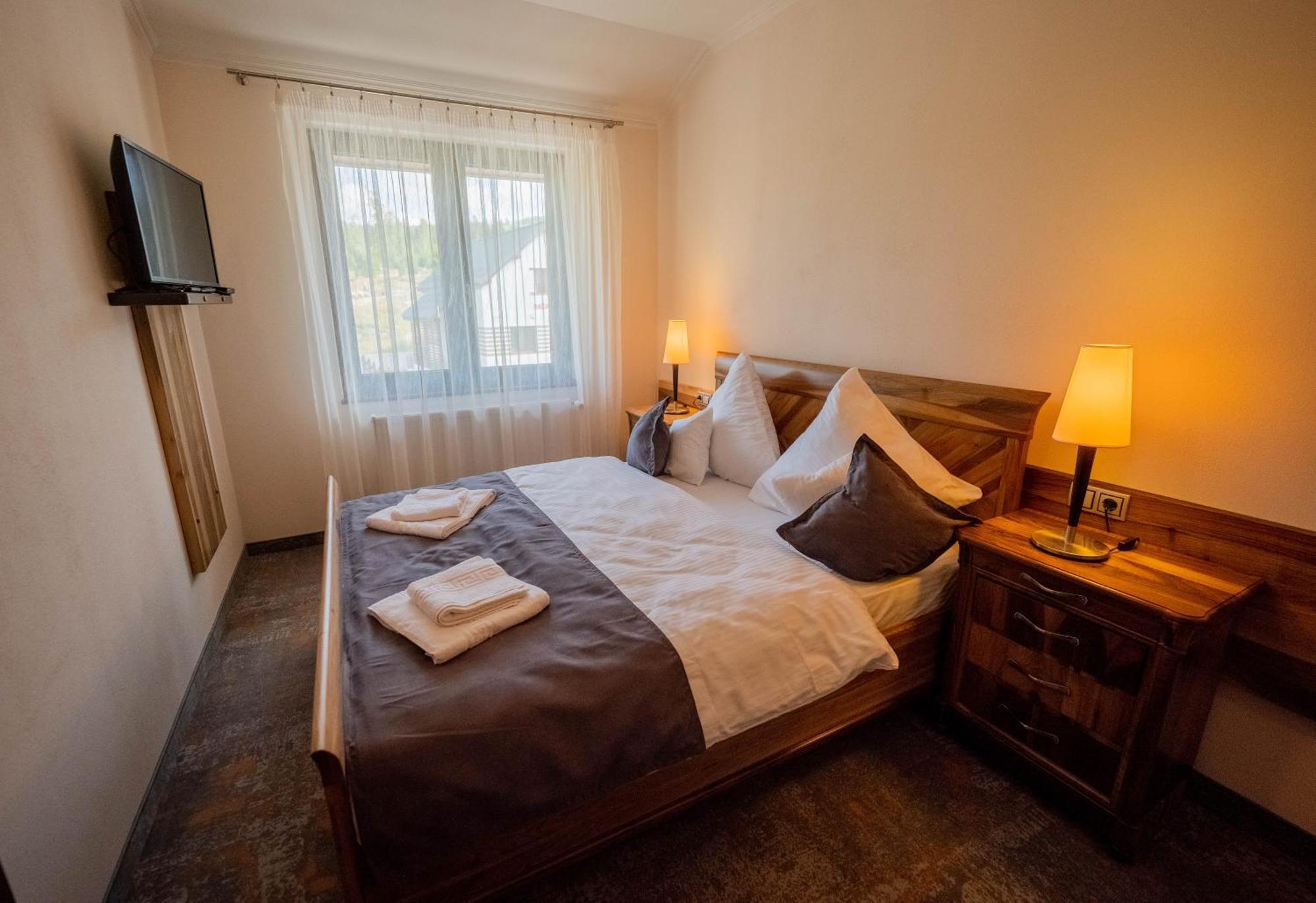 Apuseni Park Padis Hotel Budureasa Bagian luar foto